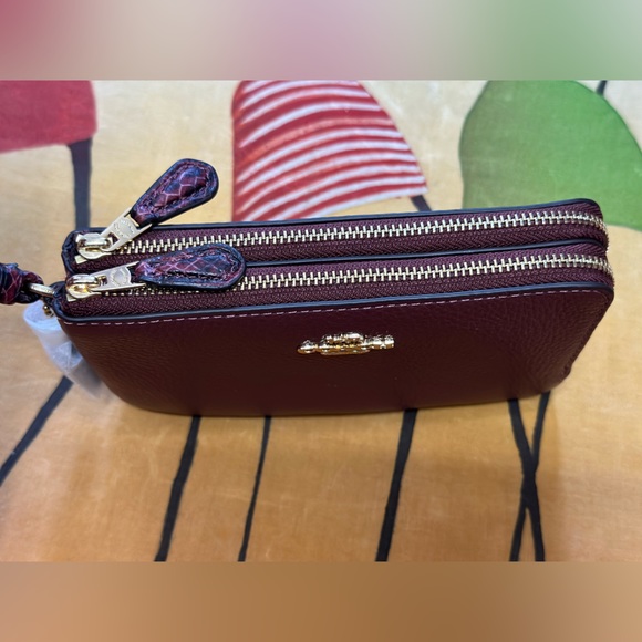 Coach Double Zip Wallet/Wristlet - Picture 2 of 4